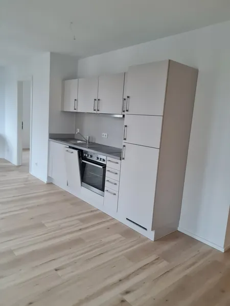 2 Zimmer Wohnung mit EBK und Duschbad sowie toller Aussicht! — photo 1